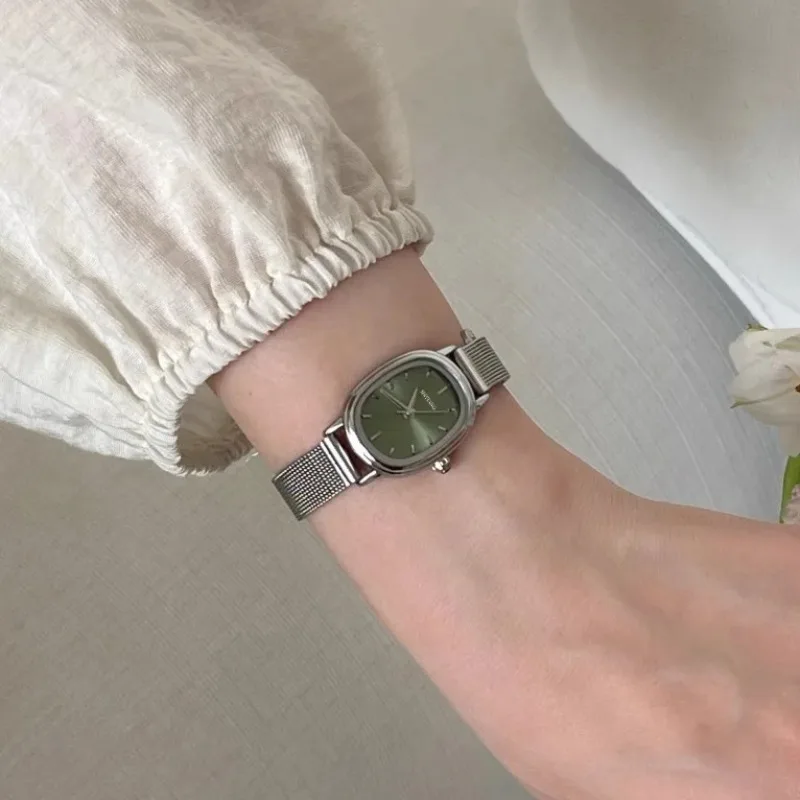 Mała owalna tarcza Zielony zeg – Minimalist Thin Watch recenzja i cena