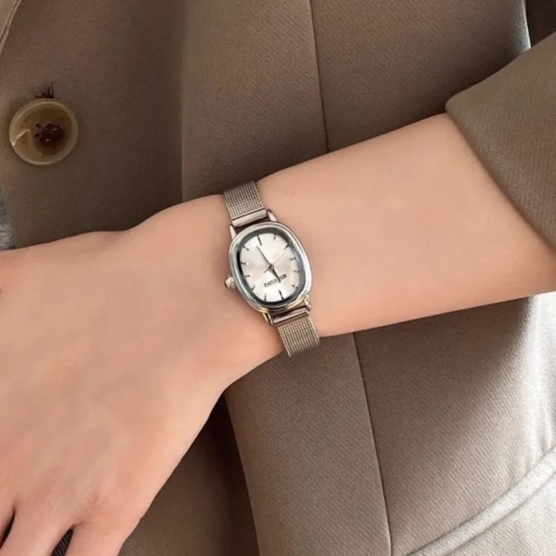 Mała owalna tarcza Zielony zeg – Minimalist Thin Watch recenzja i cena